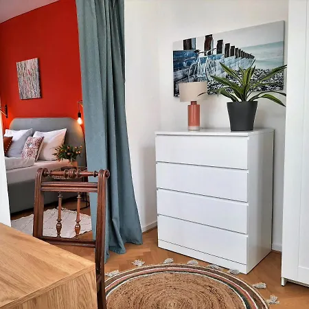 4-6 Personen I 80qm I Altstadt I Dachterasse I Parkplatz Apartment Straubing